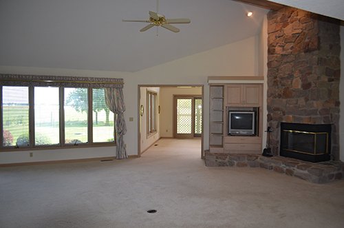 Property photo 15 - ESTATE AUCTION - Immaculate Executive Style Home in East Allen County